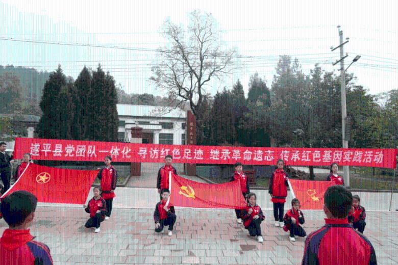 探索为什么大学男生都不追女生?社区|为什么大学男生都不追女生?红迪网平台